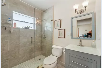 820 SW 12th Place, Fort Lauderdale, FL 33315 - Photo 15