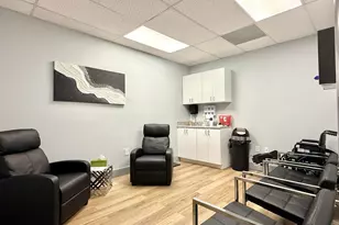 7050 NW 4th St, Plantation, FL 33317 - Photo 1