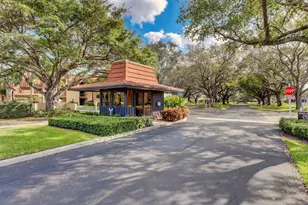 5344 Woodland Lakes Dr, Palm Beach Gardens, FL 33418 - Photo 3