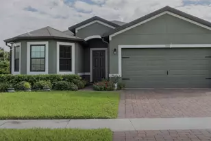 4133 Keeson Circle W, Vero Beach, FL 32967 - Photo 9