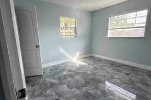 364 Garden Blvd, Palm Beach Gardens, FL 33410 - Photo 13