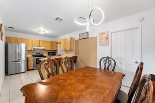 2861 NE 5th Ct, Boynton Beach, FL 33435 - Photo 7