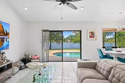 10125 SW 20th Street, Davie, FL 33324 - Photo 15