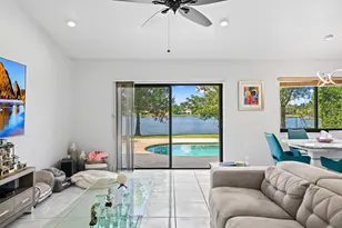 10125 SW 20th St, Davie, FL 33324 - Photo 15