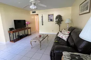 558 Durham T, Deerfield Beach, FL 33442 - Photo 1