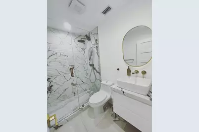 8811 W Sunrise Boulevard, Plantation, FL 33322 - Photo 21