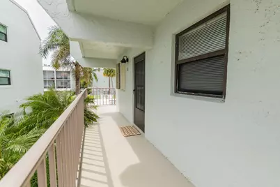 1300 Seaway Drive #4, Fort Pierce, FL 34949 - Photo 5