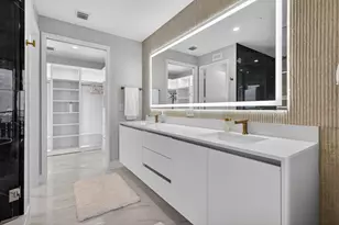 700 NE 24th St, Miami, FL 33137 - Photo 15
