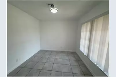 8211 NW 66th Terrace, Tamarac, FL 33321 - Photo 5