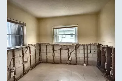 5718 NW 86th Terrace, Tamarac, FL 33321 - Photo 5
