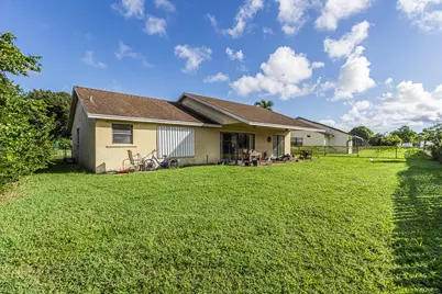 8800 Placid Terrace, Lake Worth, FL 33467 - Photo 25