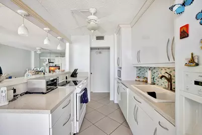 322 Buchanan Street #1411, Hollywood, FL 33019 - Photo 19