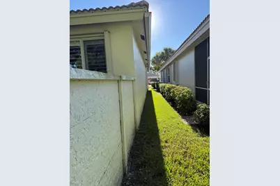 2310 Sapphire Circle, West Palm Beach, FL 33411 - Photo 39