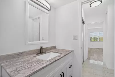 2555 NE 11th Street #404, Fort Lauderdale, FL 33304 - Photo 13