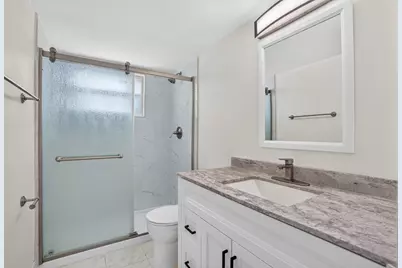 2555 NE 11th Street #404, Fort Lauderdale, FL 33304 - Photo 15