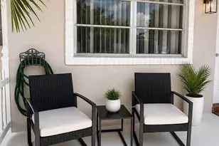 820 N Golf Dr, Hollywood, FL 33021 - Photo 1