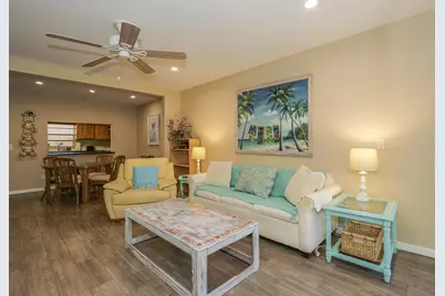 400 18th Street #F8, Vero Beach, FL 32960 - Photo 5