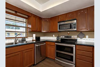400 18th Street #F8, Vero Beach, FL 32960 - Photo 7