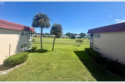 29 Pine Arbor Lane #204, Vero Beach, FL 32962 - Photo 11