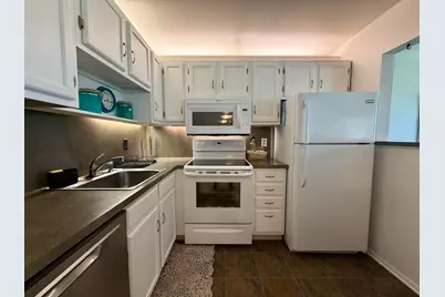 29 Pine Arbor Lane #204, Vero Beach, FL 32962 - Photo 1