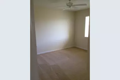 6556 Emerald Dunes Drive #204, West Palm Beach, FL 33411 - Photo 11