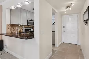 110 Lake Emerald Dr, Oakland Park, FL 33309 - Photo 7