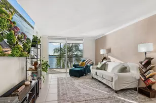 110 Lake Emerald Dr, Oakland Park, FL 33309 - Photo 11