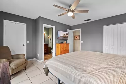 8059 Rose Marie Avenue E, Boynton Beach, FL 33472 - Photo 21