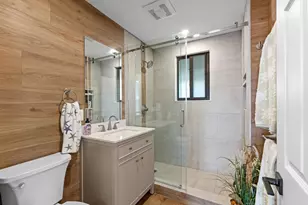 256 E 22nd Ct, Riviera Beach, FL 33404 - Photo 17