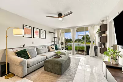 9420 Poinciana Place, Davie, FL 33324 - Photo 11