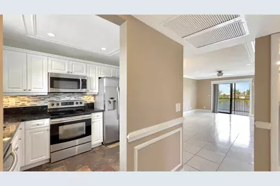 21909 Lake Forest Circle #206, Boca Raton, FL 33433 - Photo 3