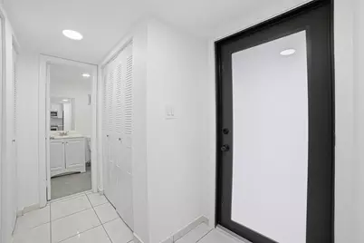 3121 NW 47th Avenue #109, Lauderdale Lakes, FL 33319 - Photo 9