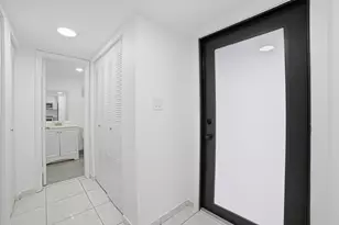 3121 NW 47th Ave, Lauderdale Lakes, FL 33319 - Photo 9