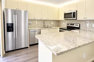 9851 NW 6th Pl, Plantation, FL 33324 - Photo 11