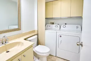 9851 NW 6th Pl, Plantation, FL 33324 - Photo 27