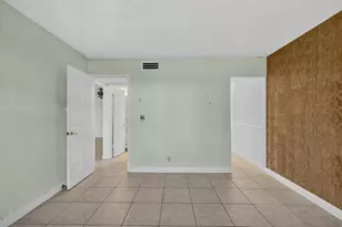 130 Cypress Club Dr, Pompano Beach, FL 33060 - Photo 9