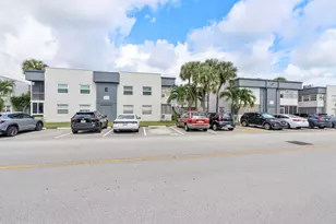 197 Normandy Ln, Delray Beach, FL 33484 - Photo 13