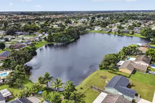 10145 Penzance Ln, Royal Palm Beach, FL 33411 - Photo 55
