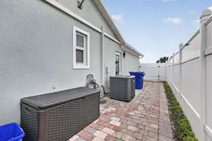 10145 Penzance Ln, Royal Palm Beach, FL 33411 - Photo 49