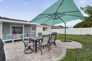10145 Penzance Ln, Royal Palm Beach, FL 33411 - Photo 47