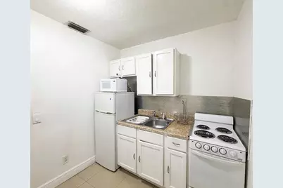 6911 NW 82nd Court #2, Tamarac, FL 33321 - Photo 3