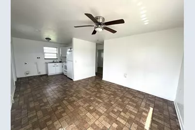 1341 Drive Martin Luther King Junior Boulevard W, Belle Glade, FL 33430 - Photo 1