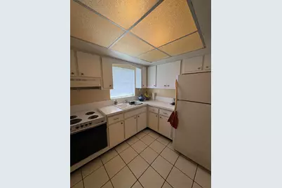 2840 Ashley Drive E #D, West Palm Beach, FL 33415 - Photo 3