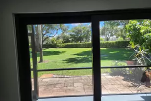 9885 Riverside Dr, Coral Springs, FL 33071 - Photo 9