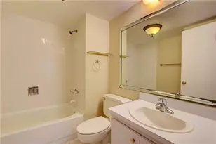 8735 Ramblewood Dr, Coral Springs, FL 33071 - Photo 5