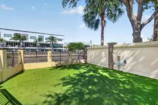 2631 NE 14th Ave, Wilton Manors, FL 33334 - Photo 37