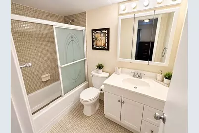 8345 Sunrise Lakes Boulevard #109, Sunrise, FL 33322 - Photo 15