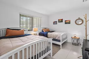526 Club Dr, Palm Beach Gardens, FL 33418 - Photo 13