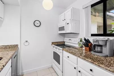 526 Club Drive, Palm Beach Gardens, FL 33418 - Photo 17