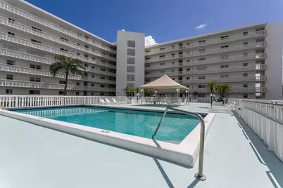 301 Lake Shore Drive #Apt 409, West Palm Beach, FL 33403 - Photo 1
